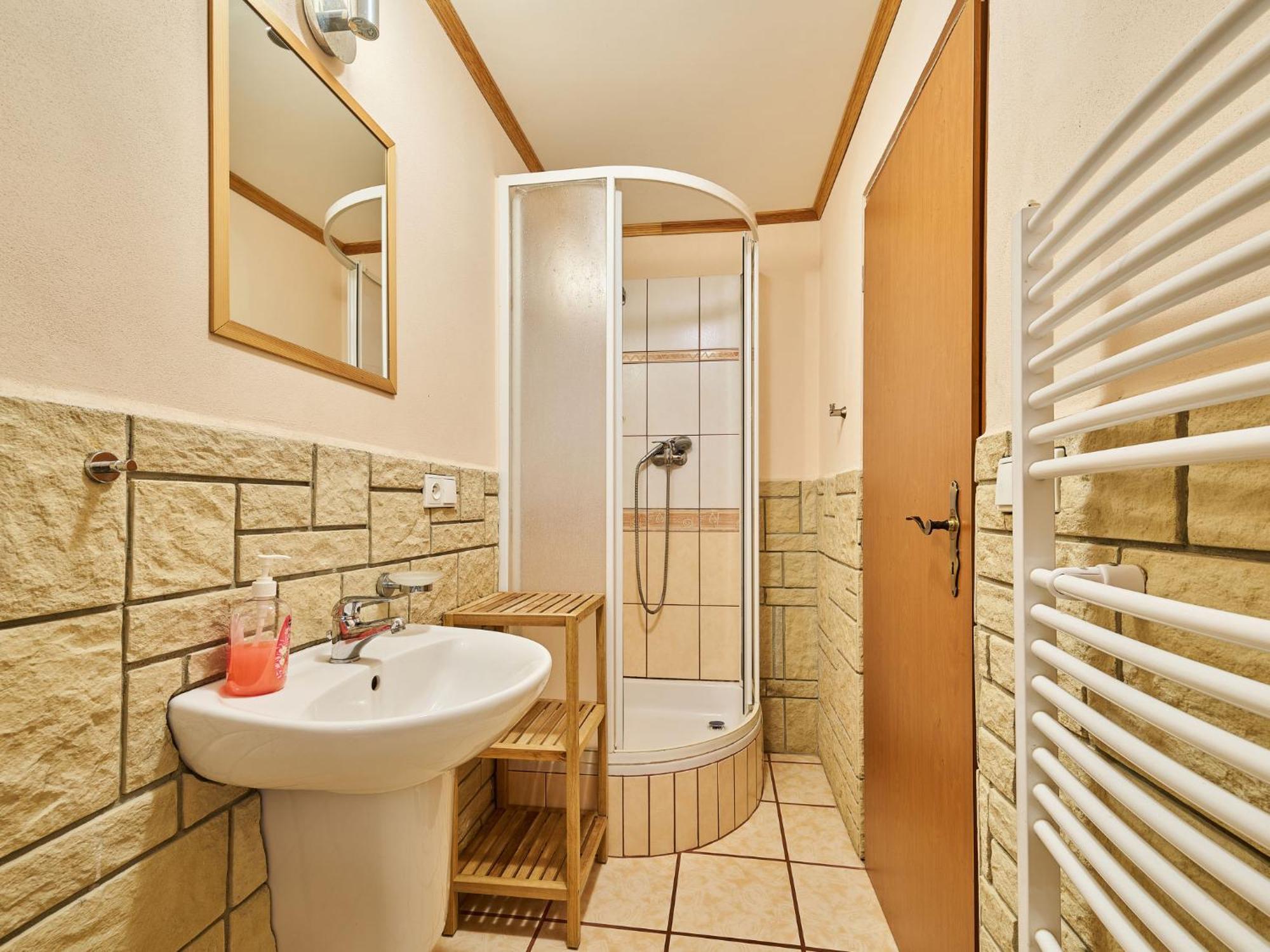 Studio Chlivce U Hronova-1 By Interhome Buitenkant foto